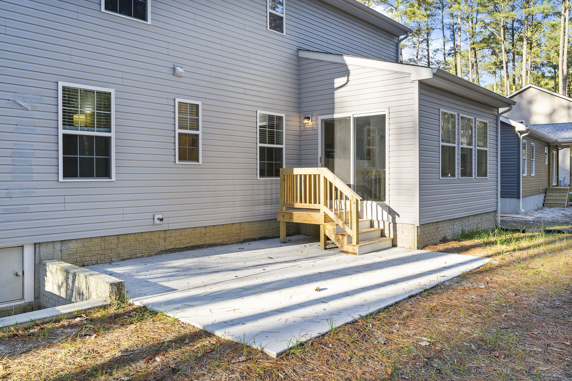 Kick back and take in that salty, sweet bay breeze.