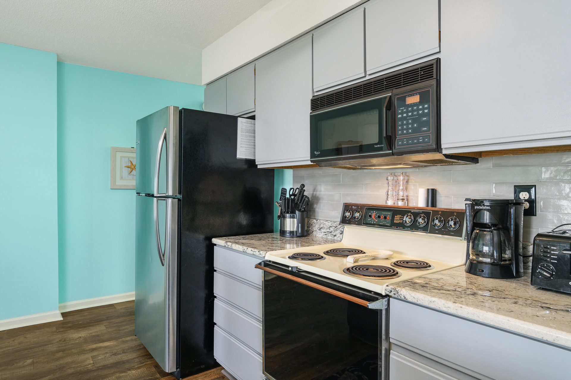 The chef in your family will fall in love with tis spacious kitchen.