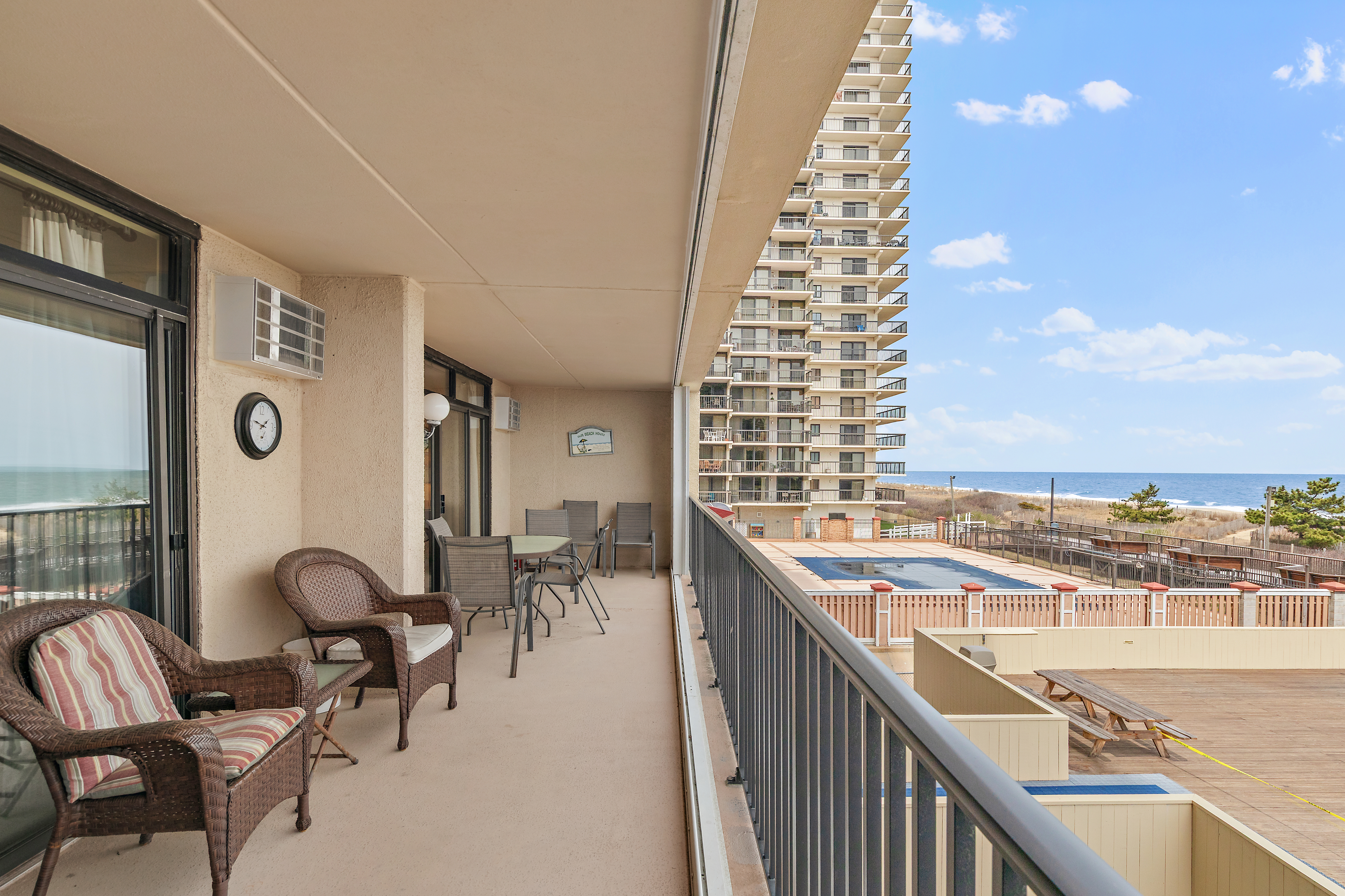 Perfect large balcony with a stunning Ocean view