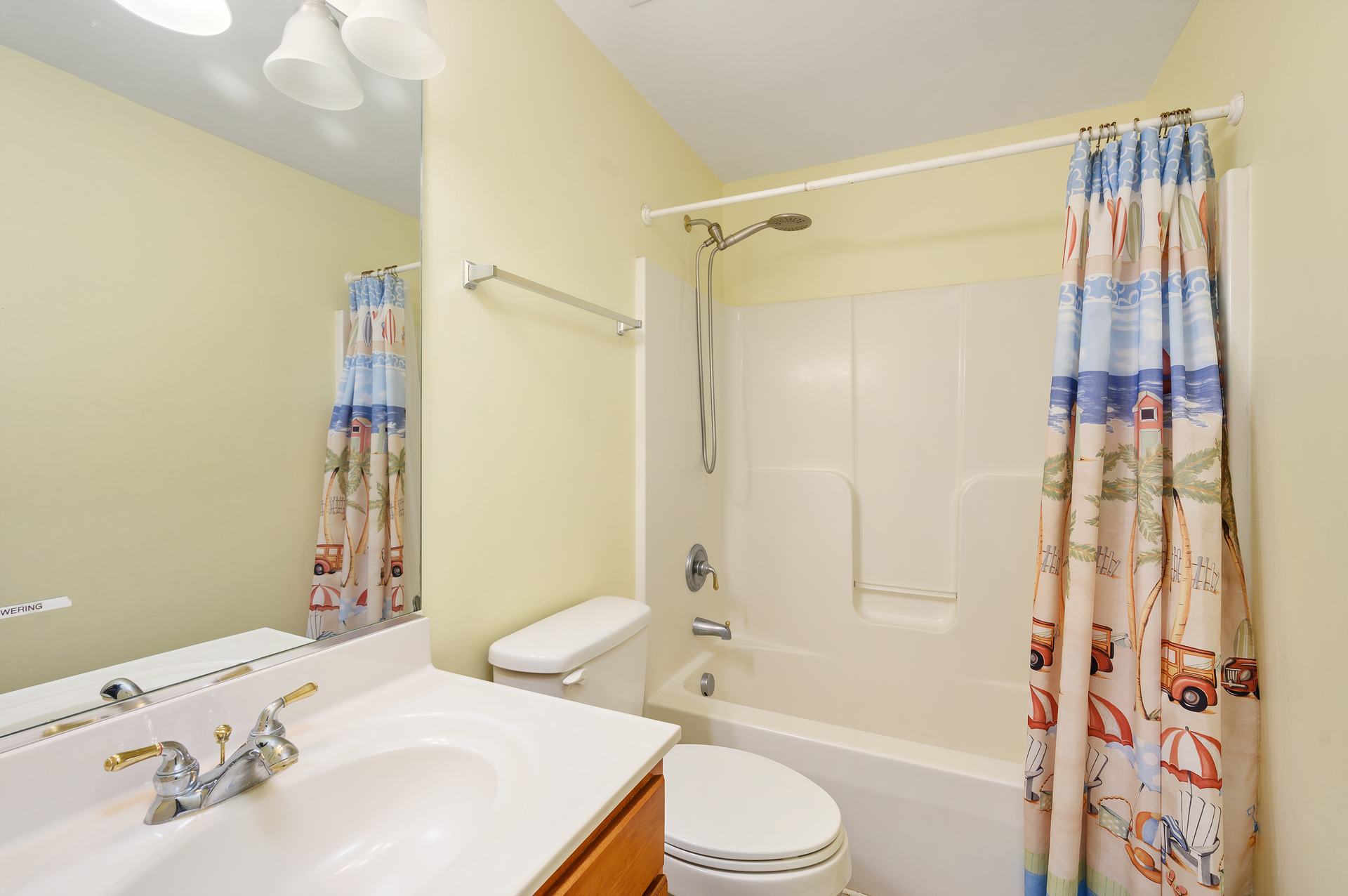 Bathroom 3 on the second level has Tub/Shower Combo