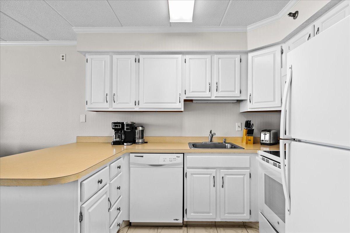 Well Stocked with everything you'll need to make mealtime an Ocean Breeze!