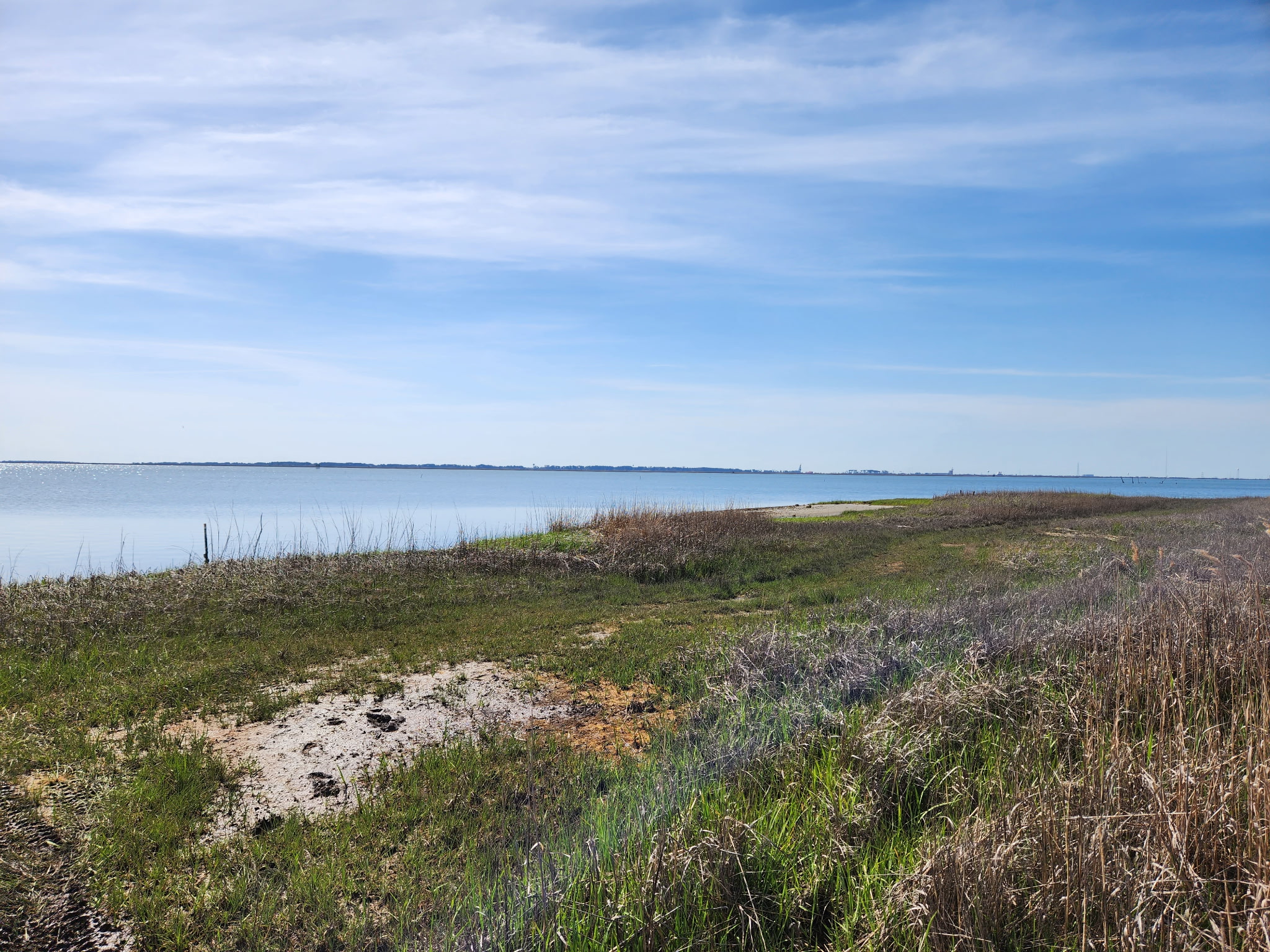 There is no dock, but a kayak could be launched at the water's edge.
