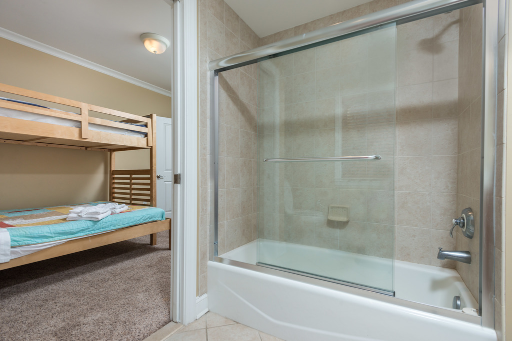 Jack and Jill Bathroom for Bedrooms 3 and 4.