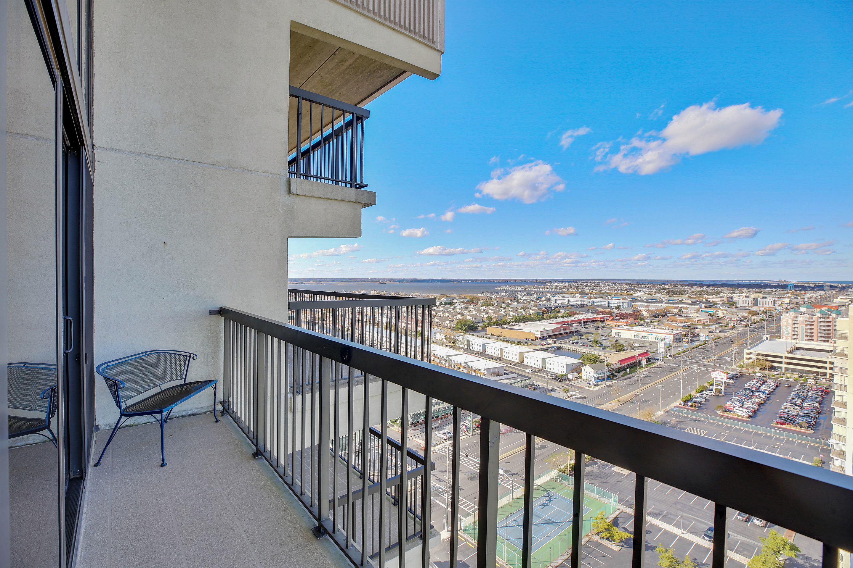 Dine Al-Fresco with the most incredible Ocean and Bay Views ever.