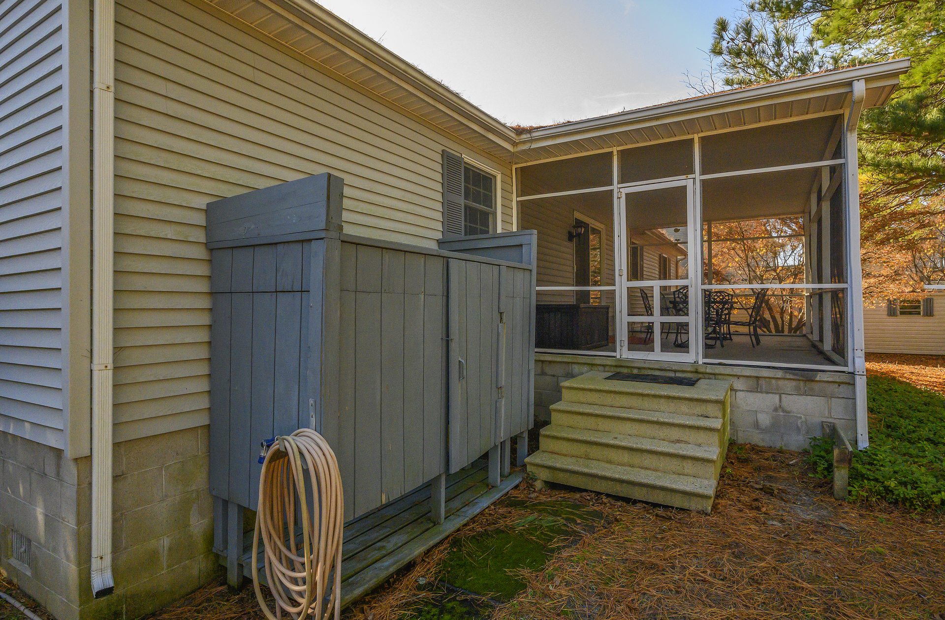 Island Sage has a serene, peaceful Backyard with lots of privacy.