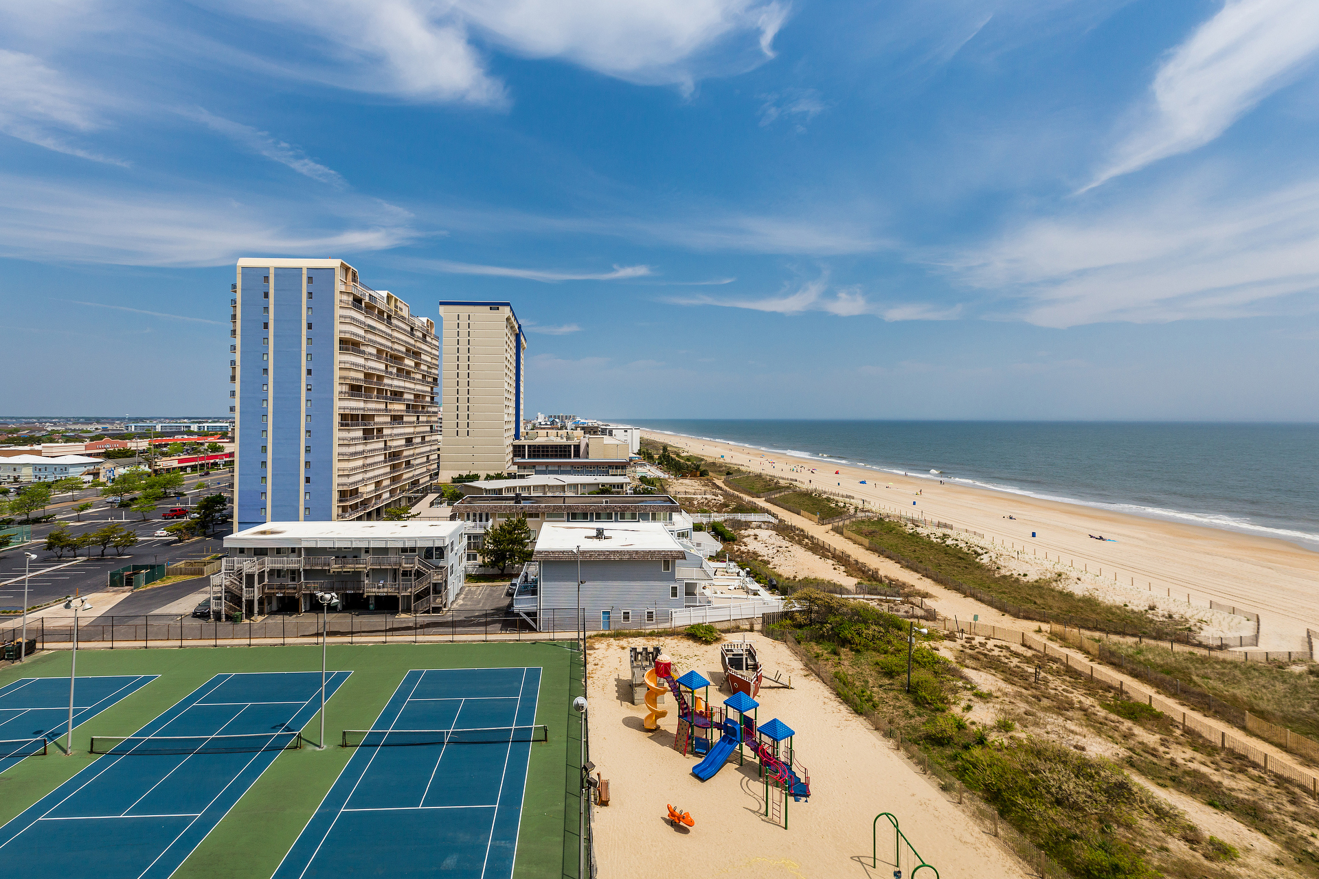 Sweeping Ocean & Beach Views from this fabulous Condo.