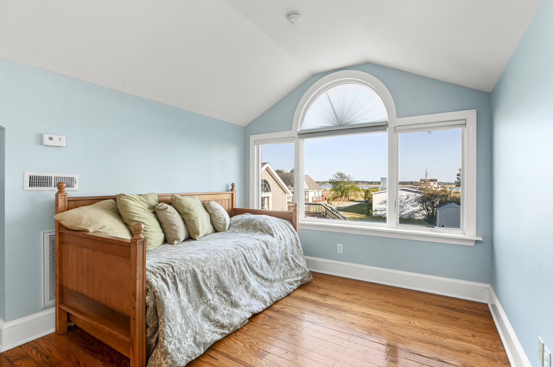 Amazing Views from a Wall of Windows - there`s also a Daybed with Twin Trundle.