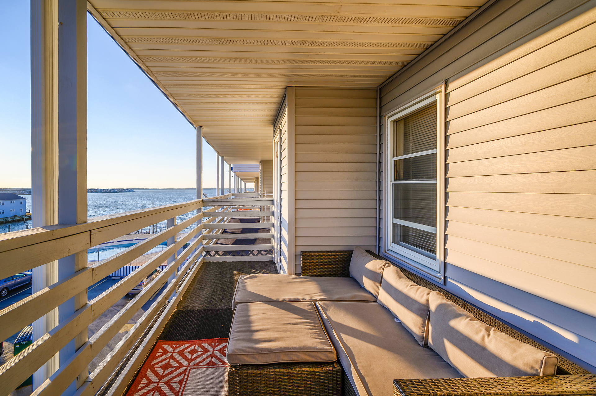 Beautiful Bay Views any time of the day.