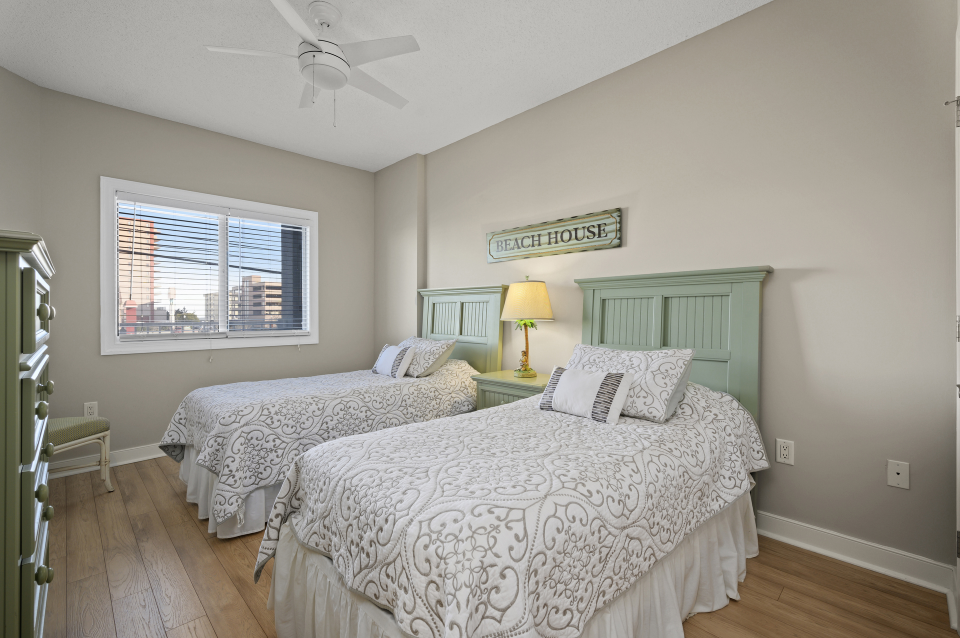 Bedroom 3 is perfect for the kids with 2 Twins