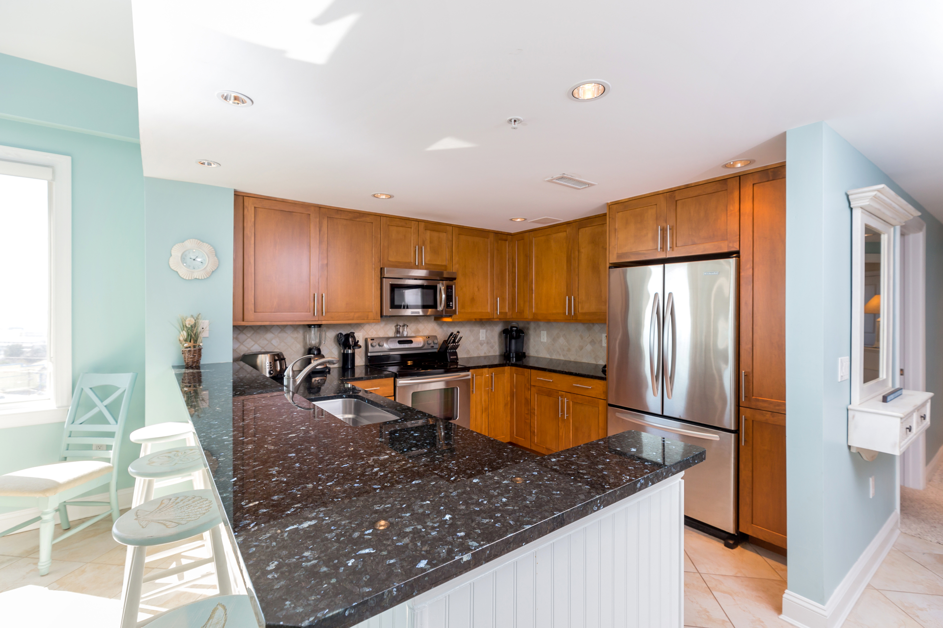 The oversized Breakfast Bar is perfect for quick meals before hitting the Beach.
