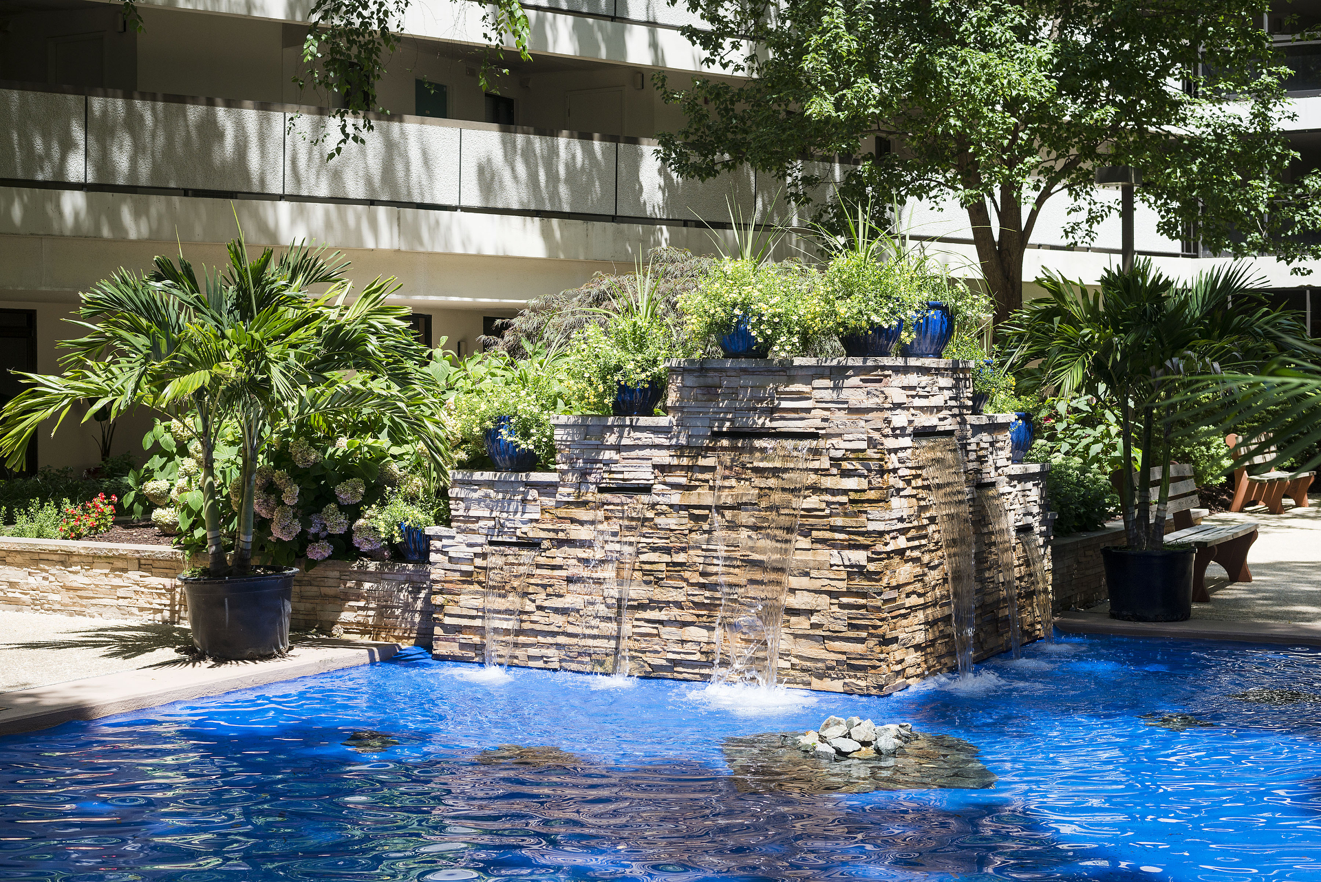 Sea Watch has a lush & fabulous Courtyard with Tropical Plants & Fountain.