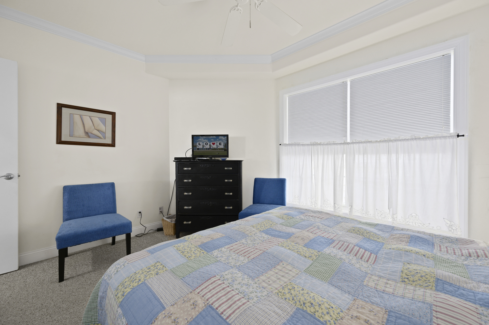 Bedroom 2 has Flat Screen Cable TV.