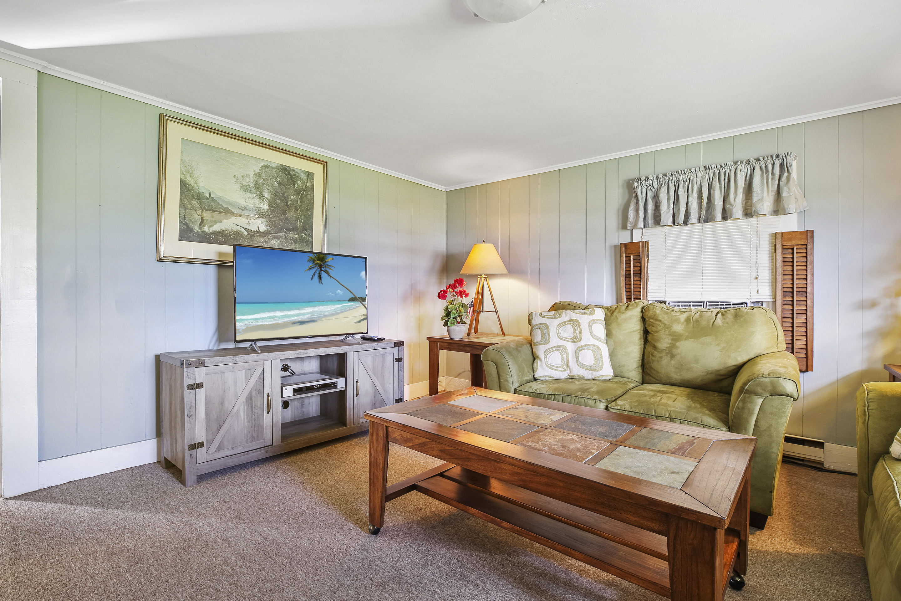 The C-Ray is in a great location and perfect for a small family.