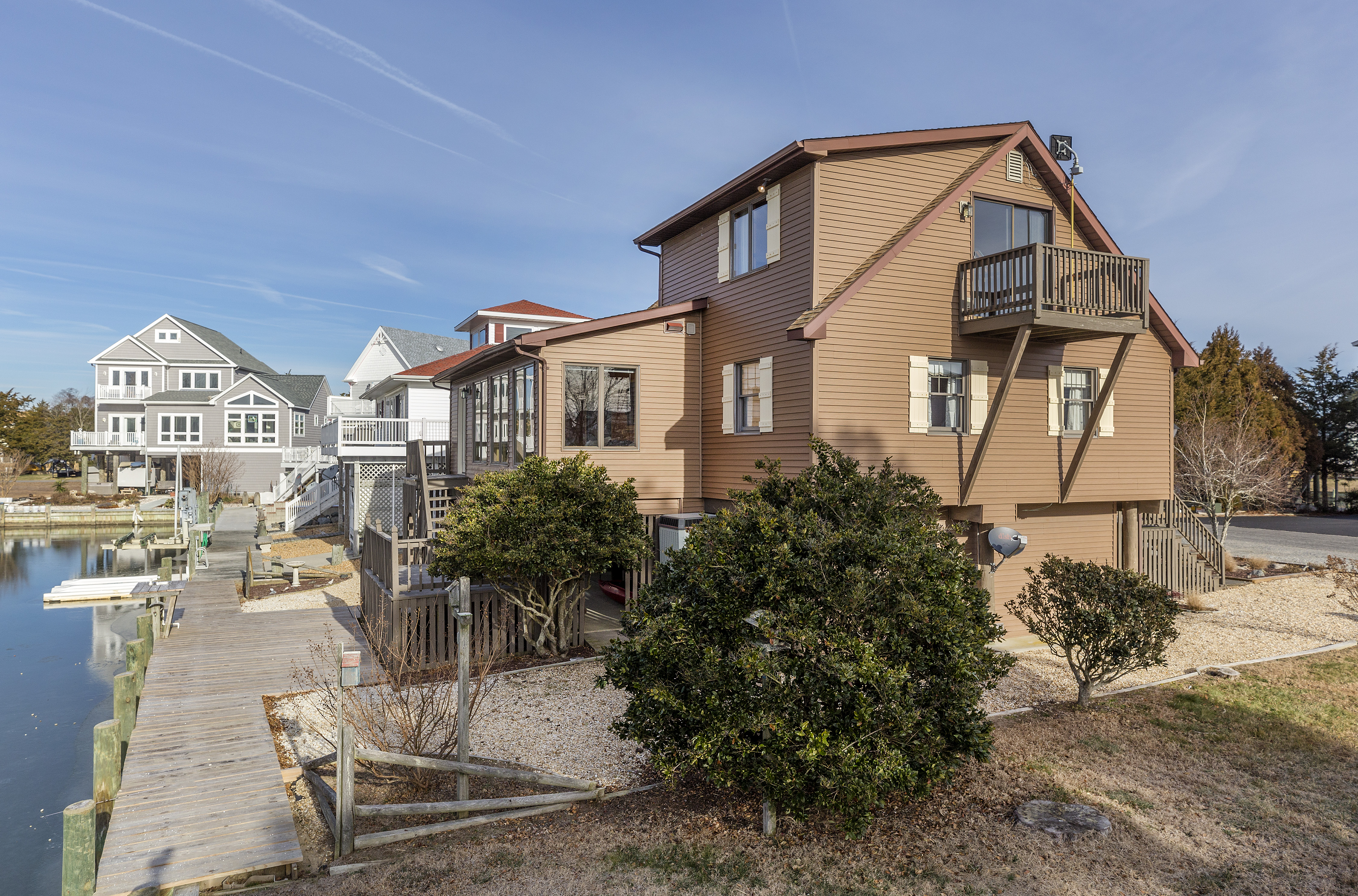 Private Dock & Fish Cleaning Station - bring your boat.