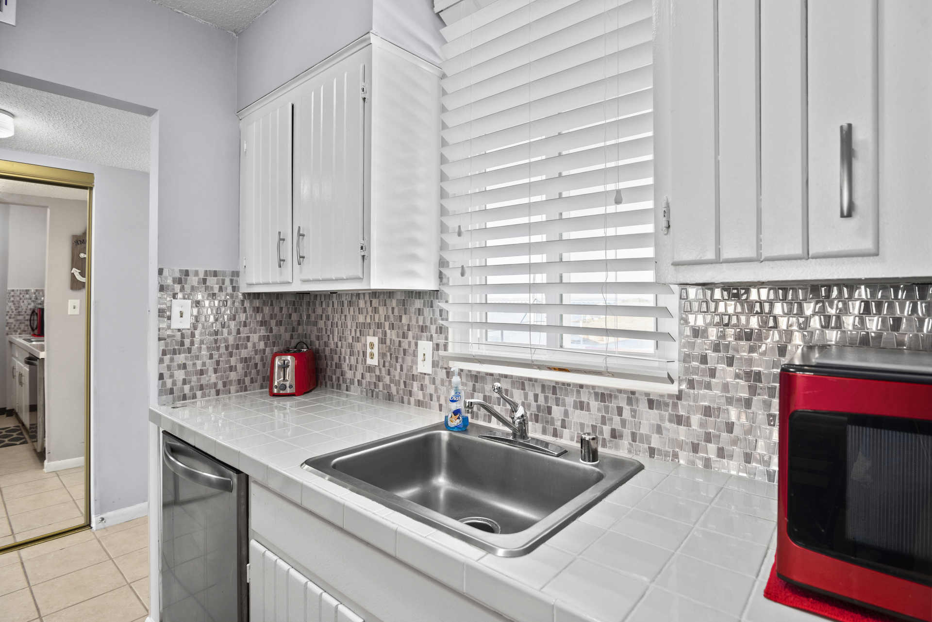 Wight Bay is located conveniently off of 47th Street.