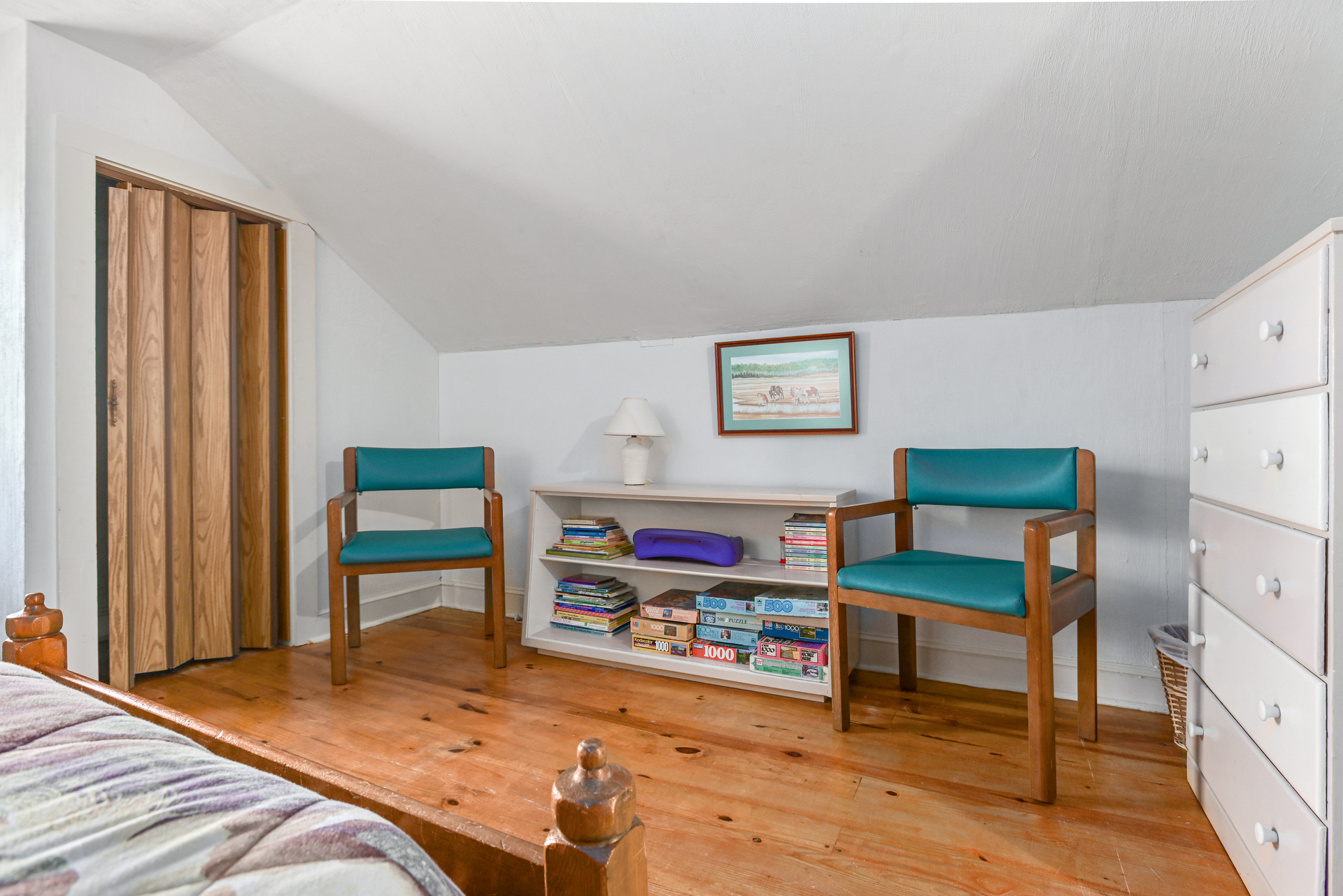 Island Temenos is perfect for 2 families to share.