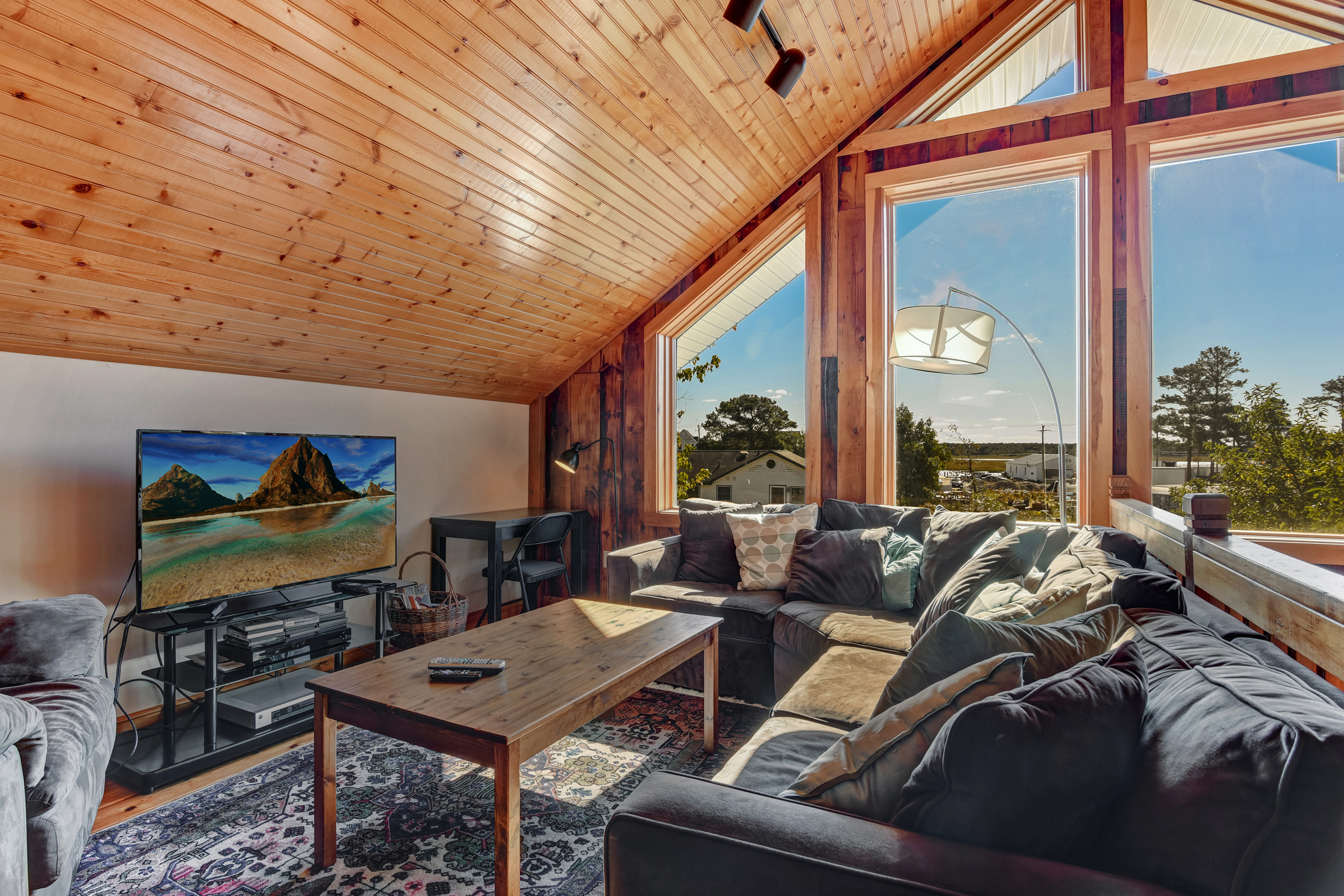 An amazing Loft with Flat Screen TV`s and Huge Windows to take in the Views.