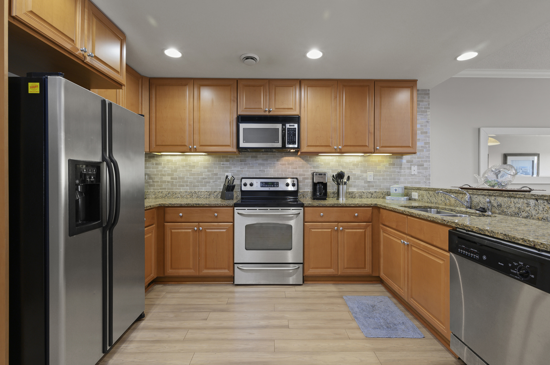 Spectacular New Back Splash & Fresh Paint
