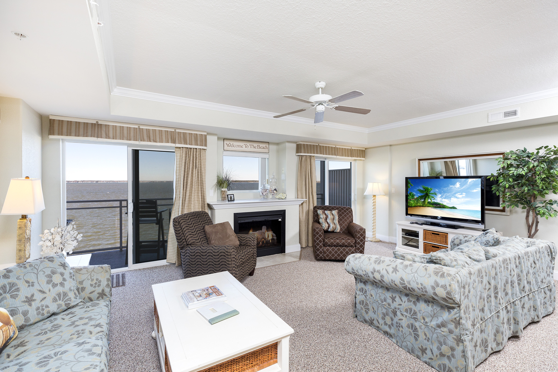 Sunset Beach 301