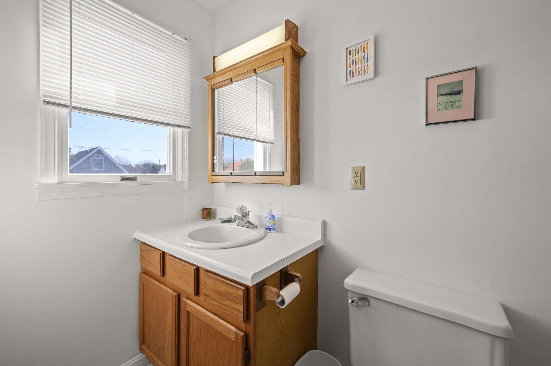 Full Bath is shared upstairs.....