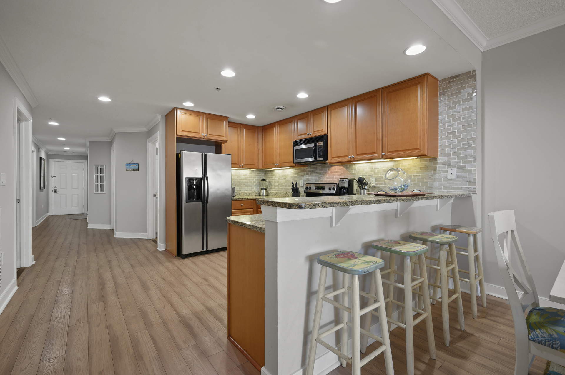 Grab a quick bite before hitting the Beach at the Breakfast Bar.