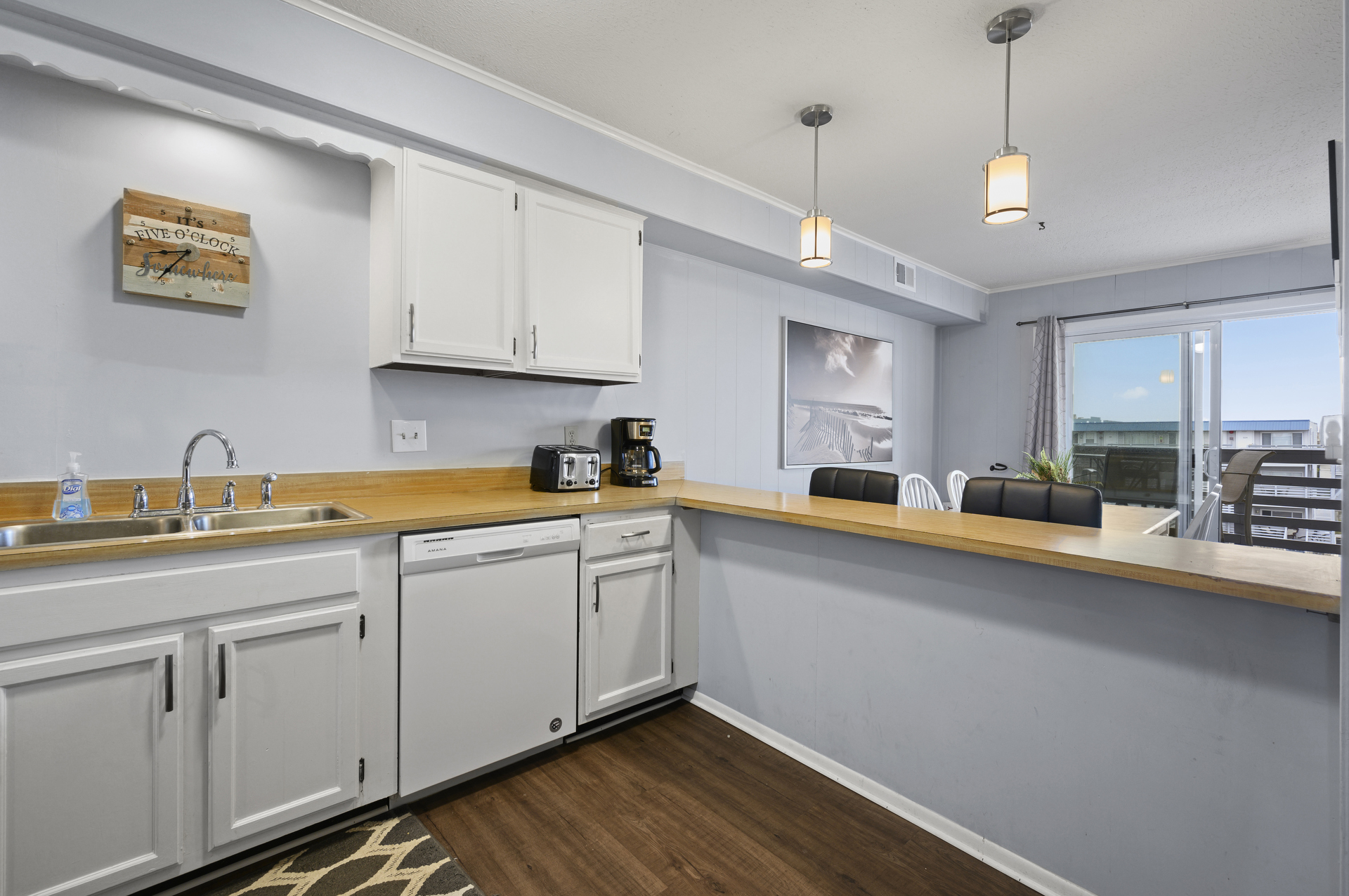 The Well-Stocked Kitchen has all you need to make mealtime super easy.