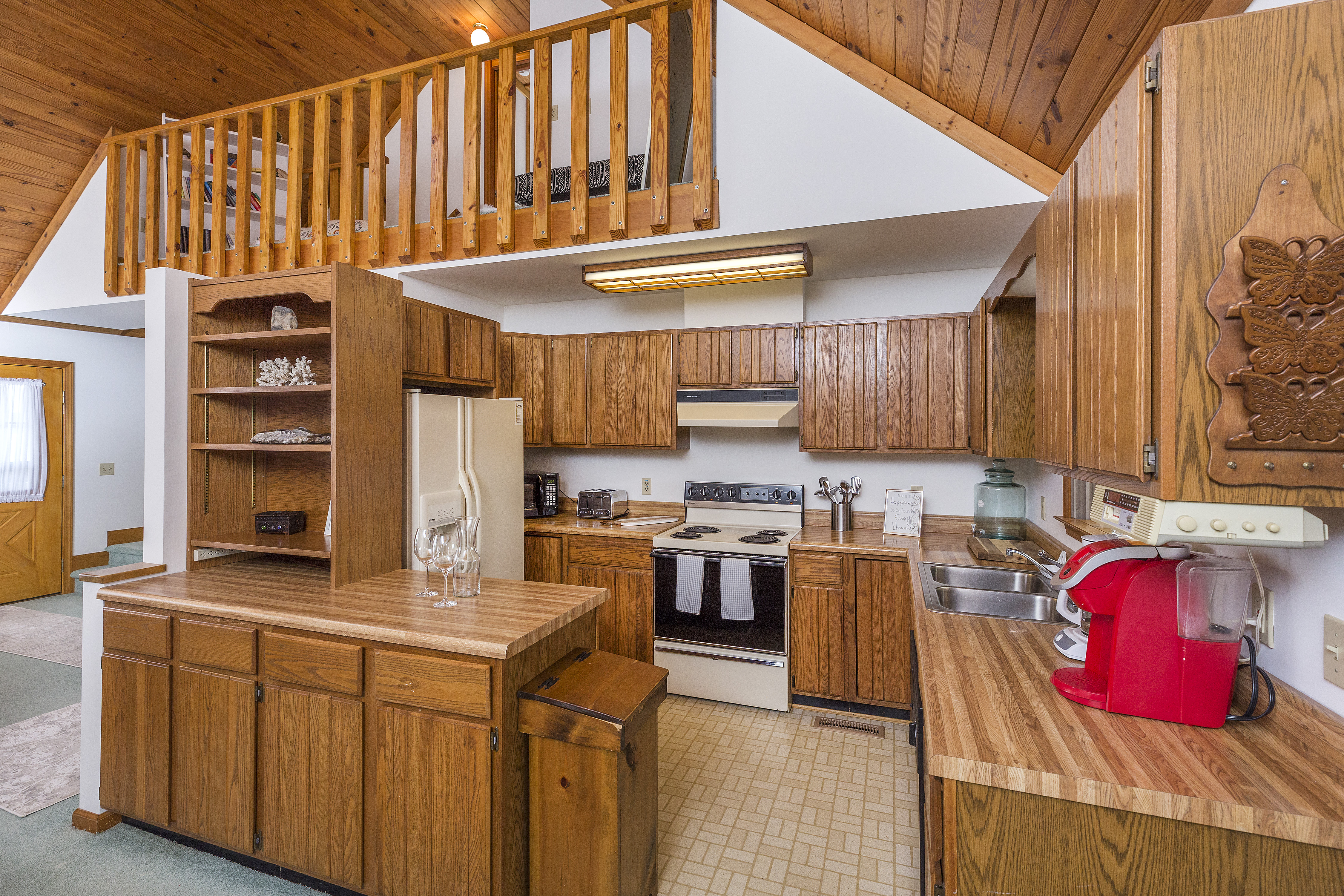 The Classically Coastal Kitchen has all you need to make mealtime super easy.