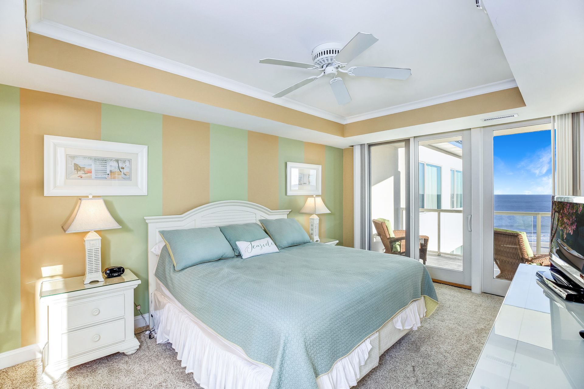 Wake up to astonishing Views......