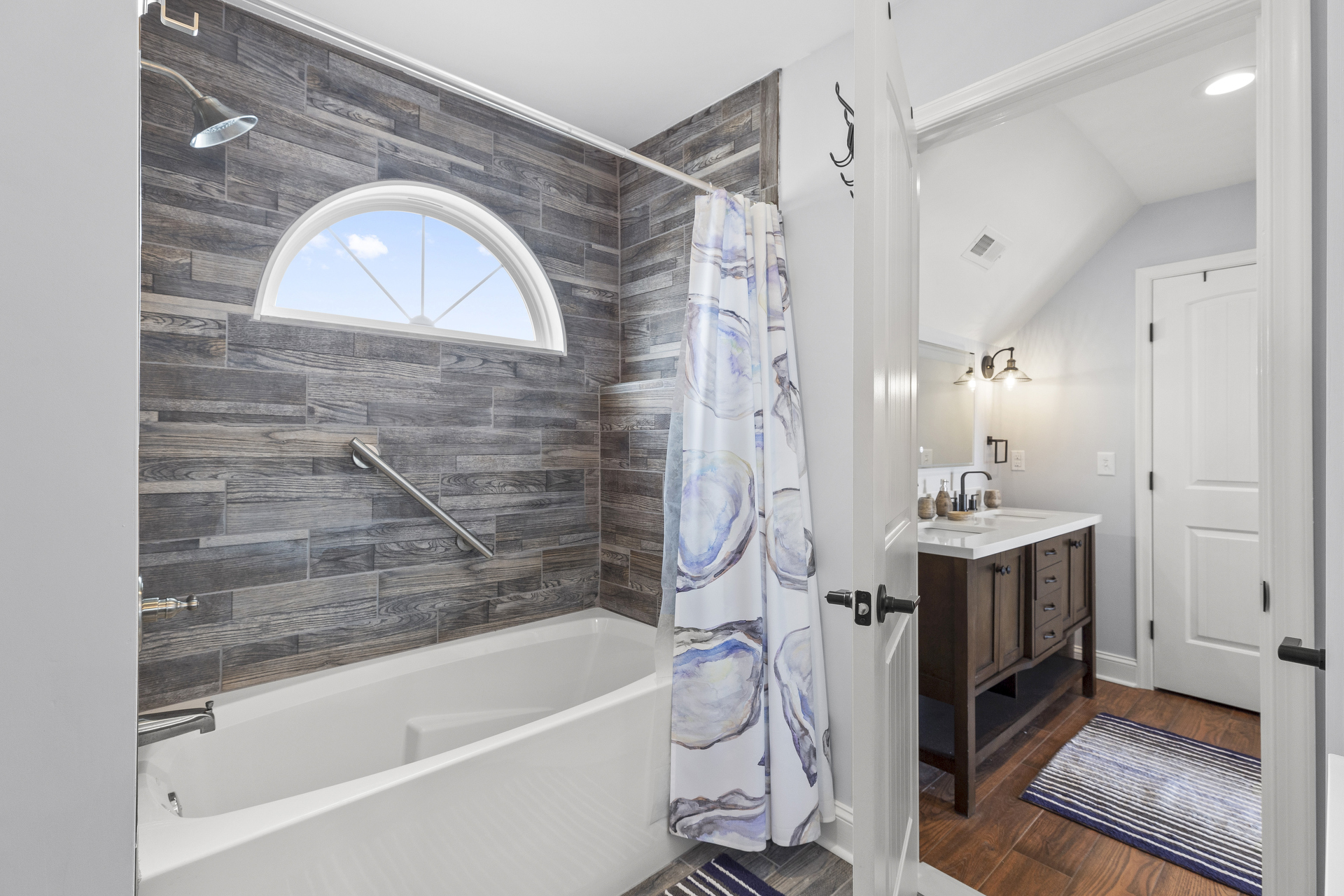 Just look at that Tile Work.