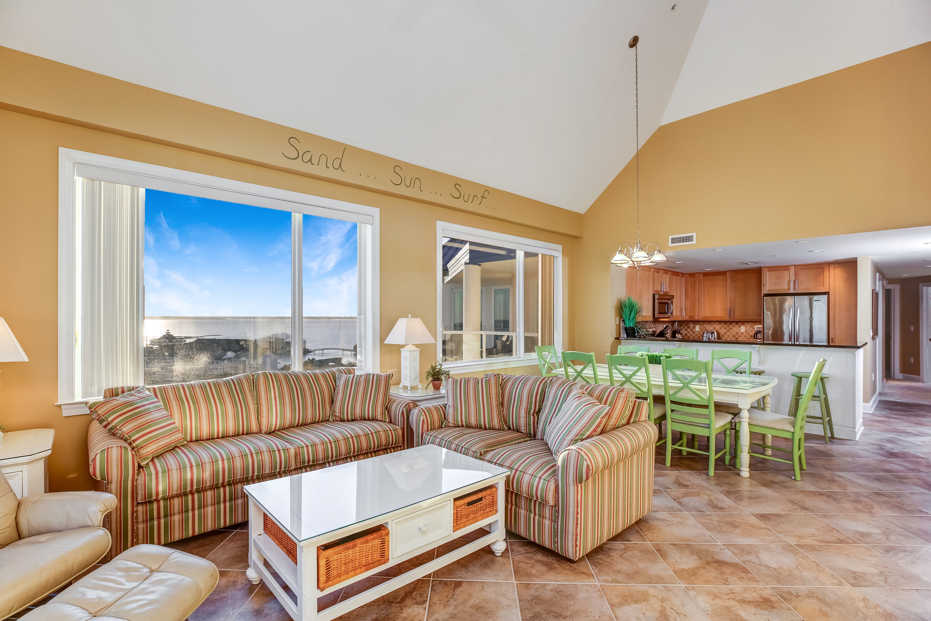 The Views in this 3 Bedroom plus Loft are simply stunning.