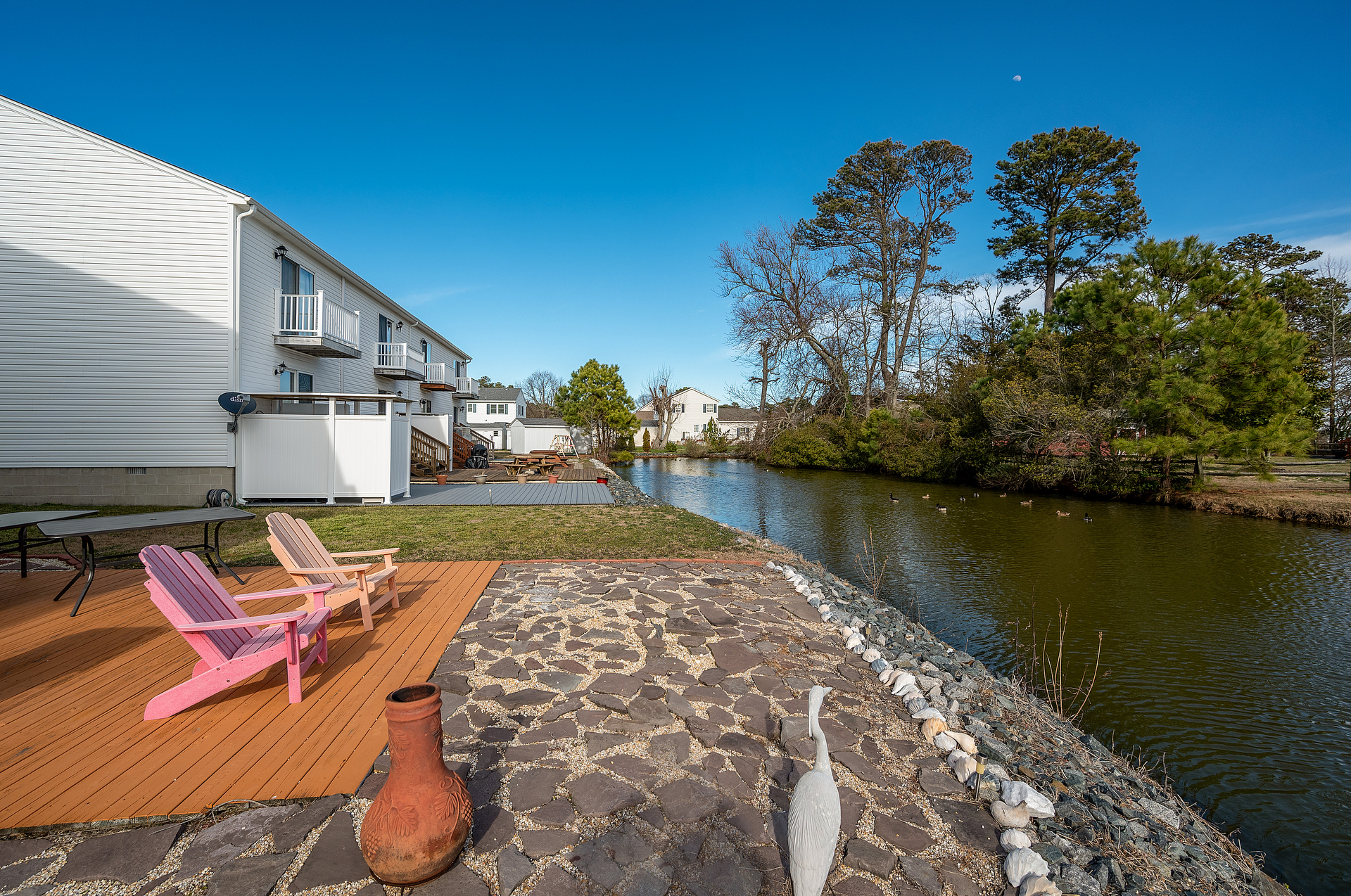 Relax and take in that salty, sweet bay breeze.