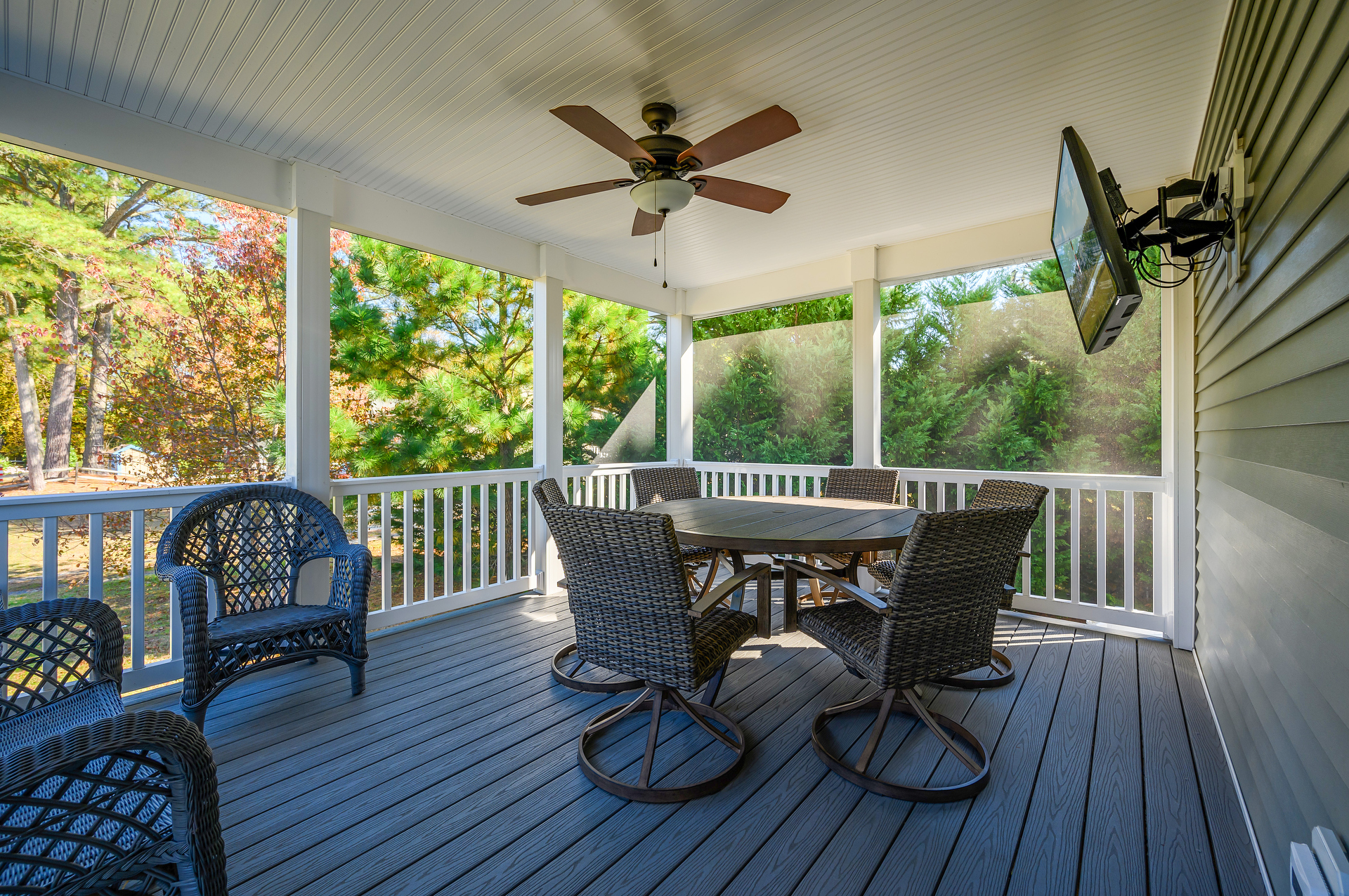 Peaceful & Serene surroundings make for a relaxing retreat.