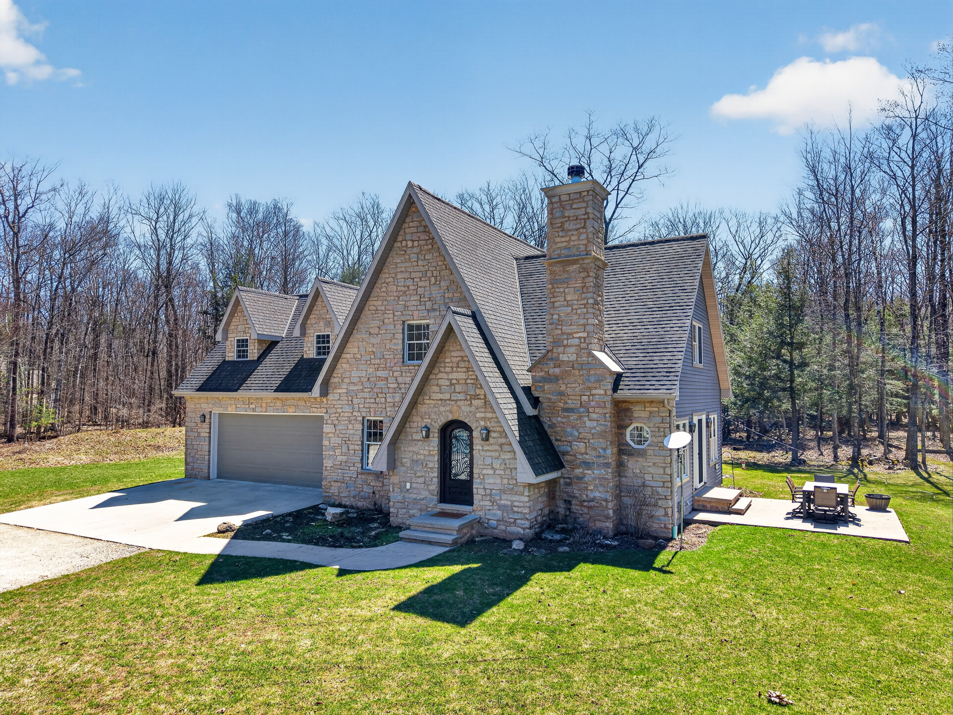 The Woodland Retreat Photo