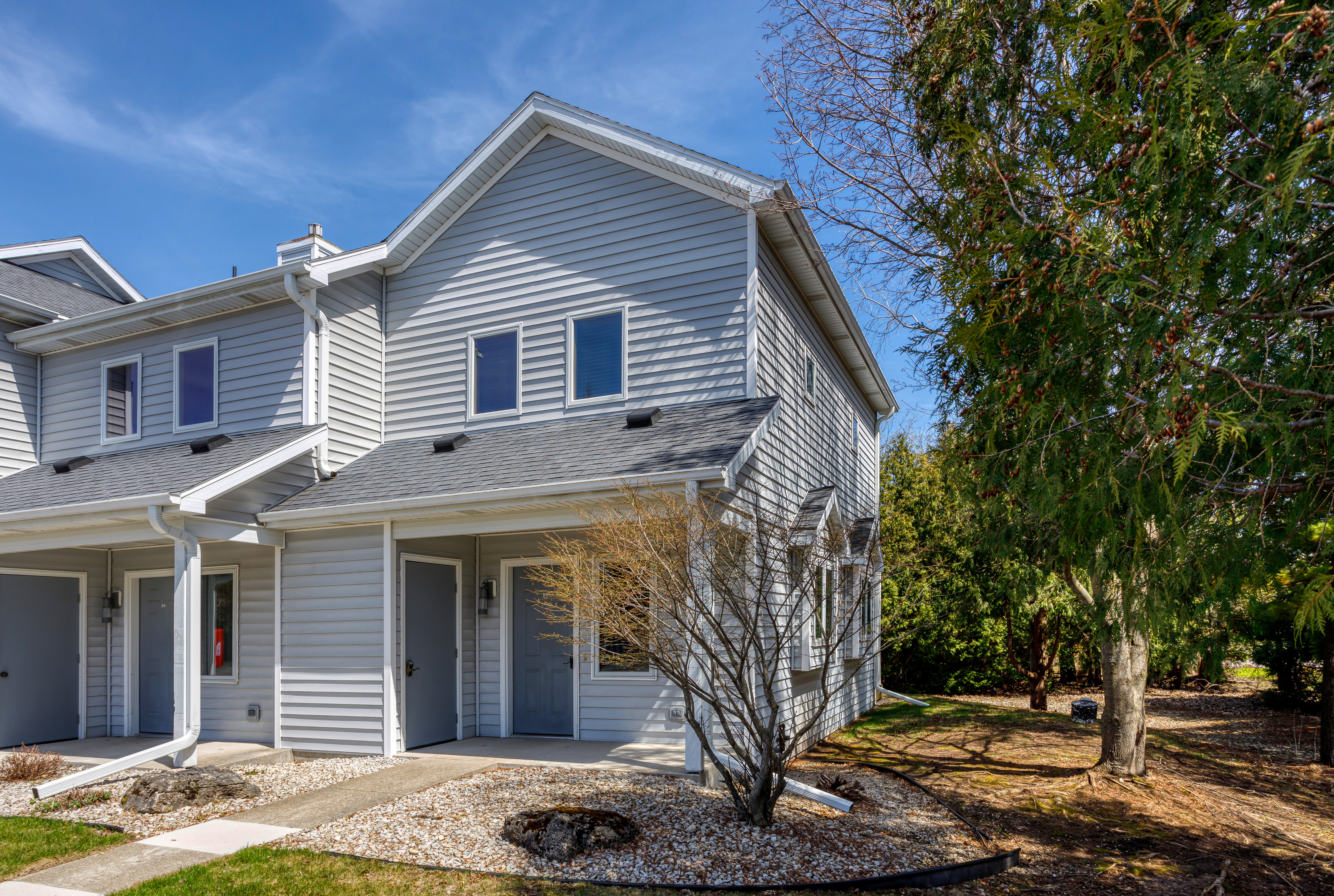 Hilltop Hideaway (Unit B-5) Photo