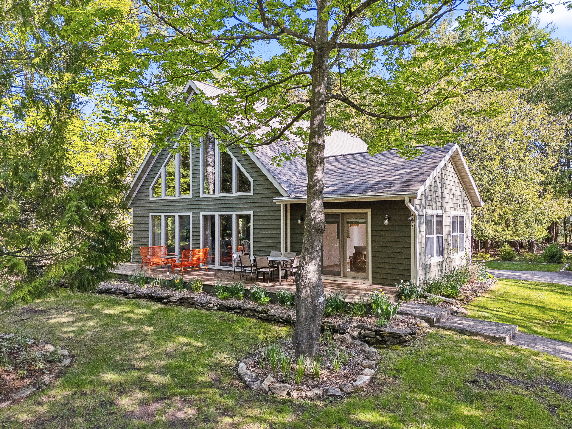 Top of the Hill Cabin Photo