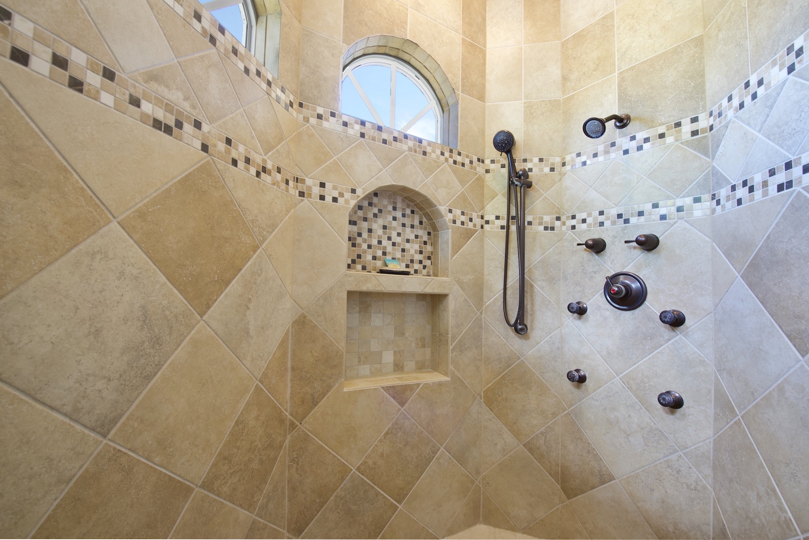 Primary shower