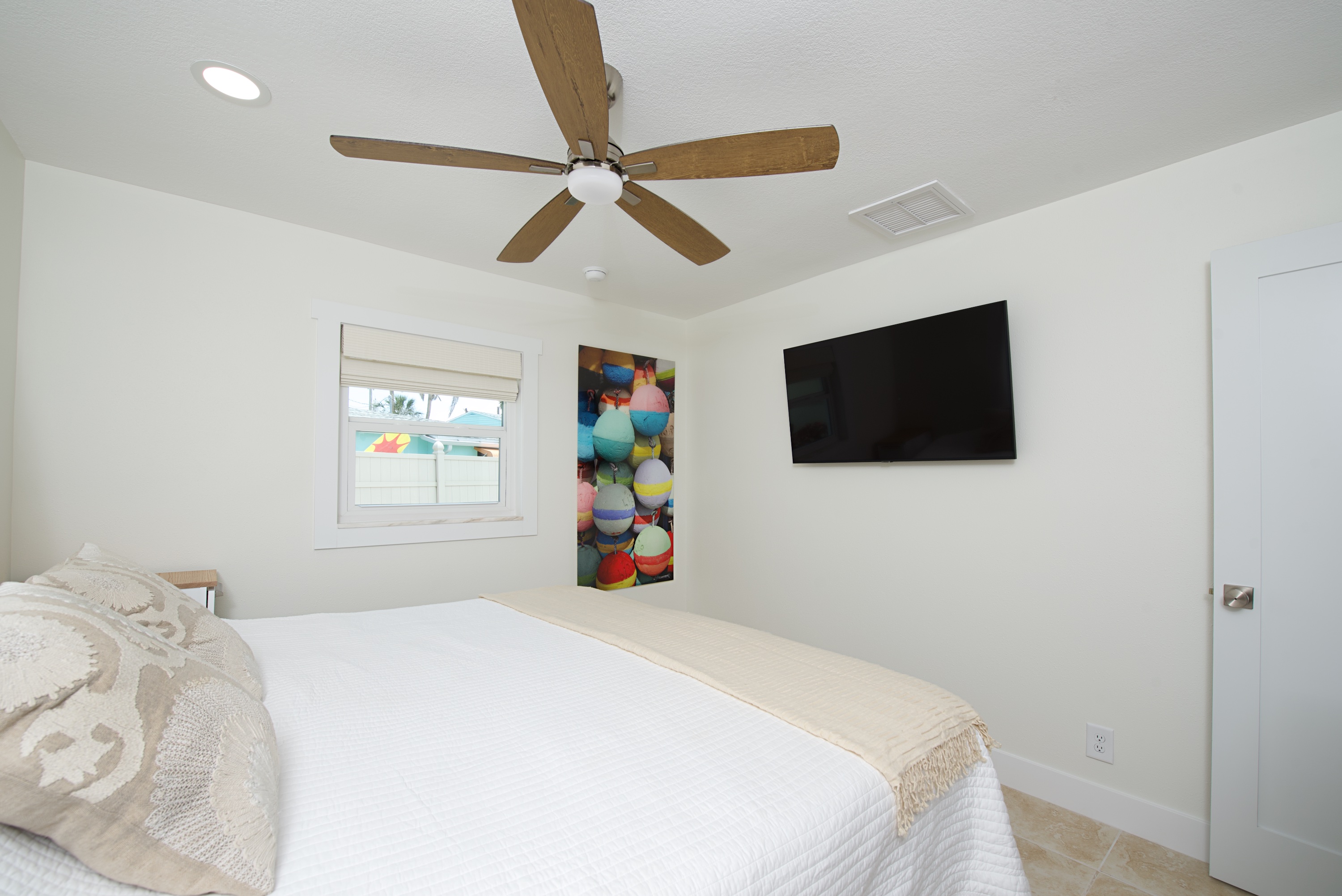 Guest bedroom with King bed