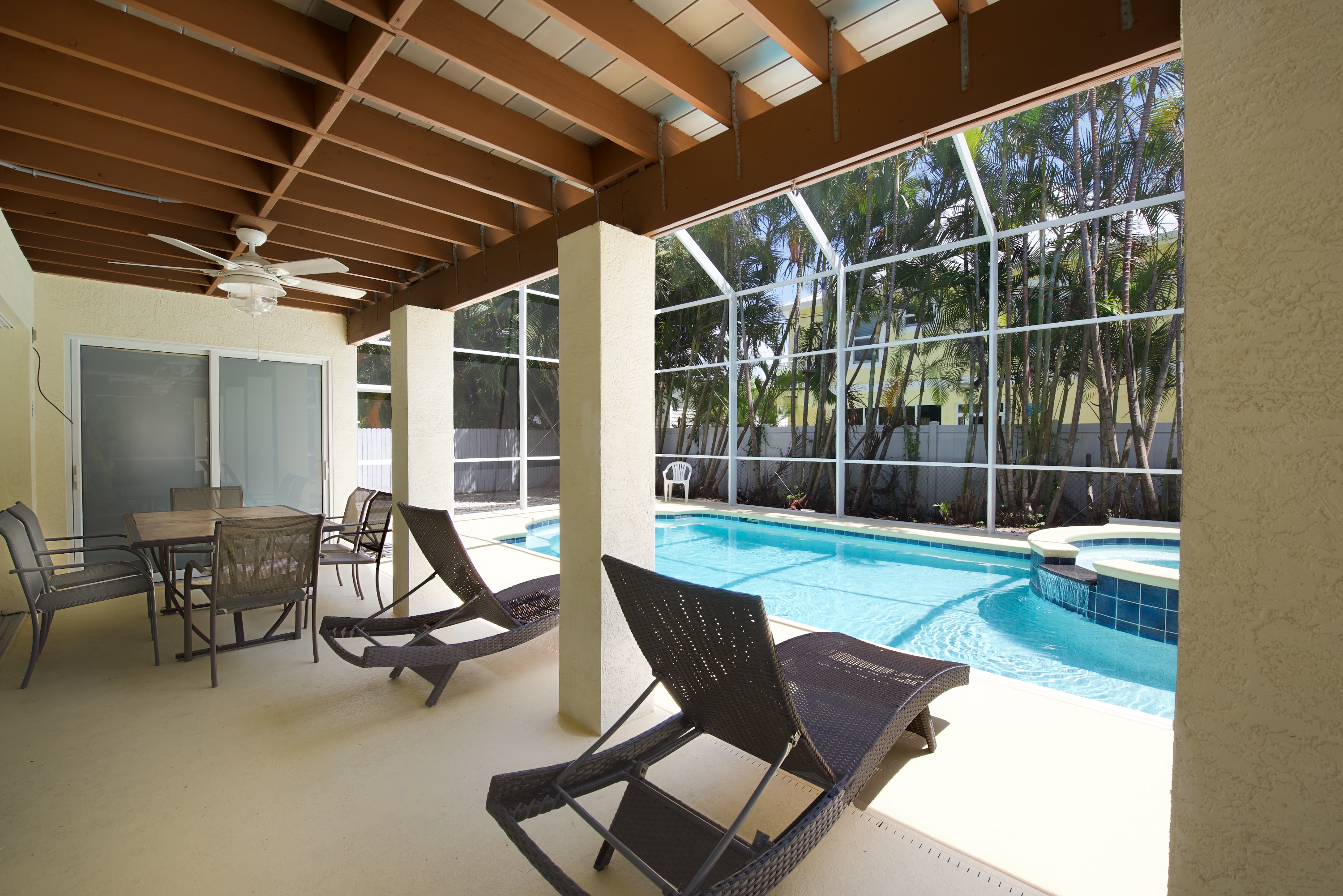 Pool Lounge area