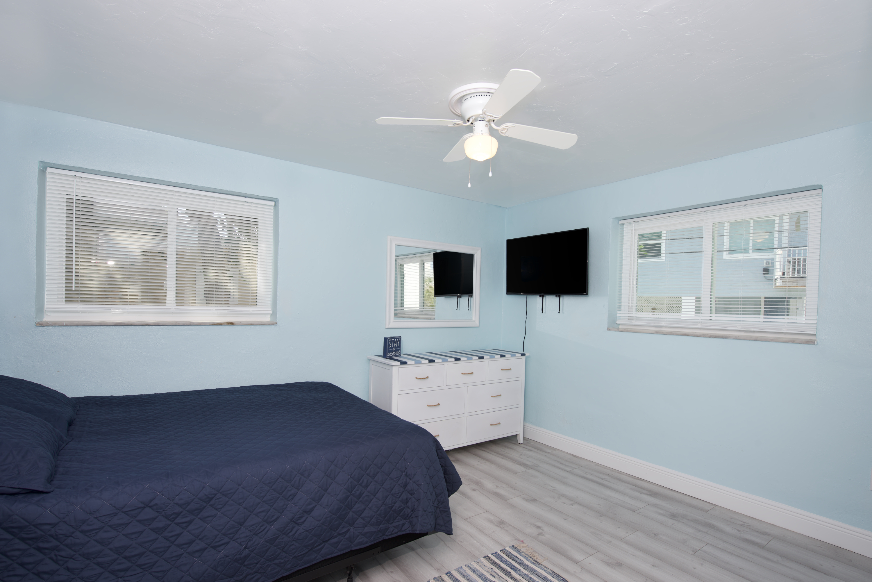 Queen Bedroom