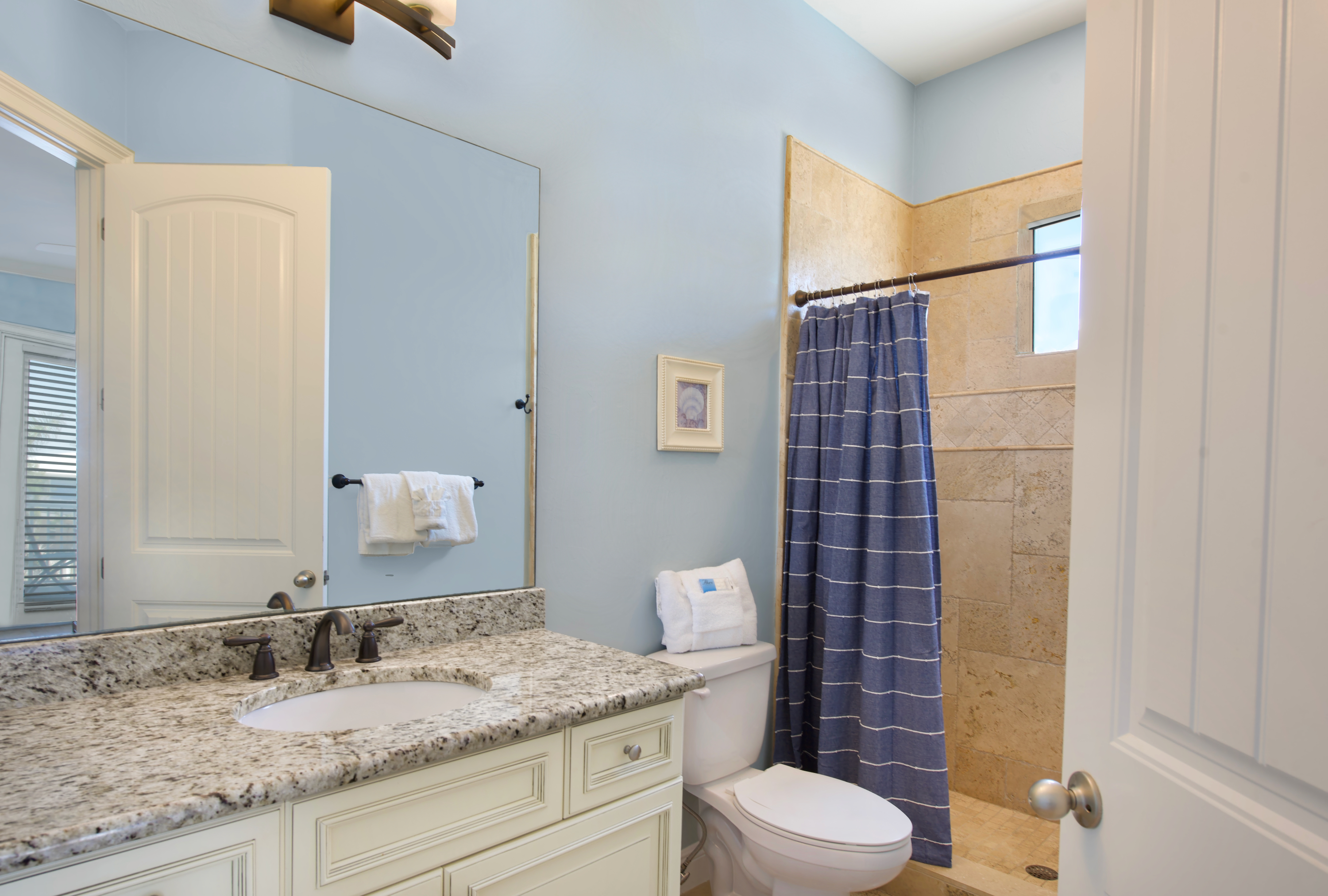2nd King Ensuite Bath 2nd floor