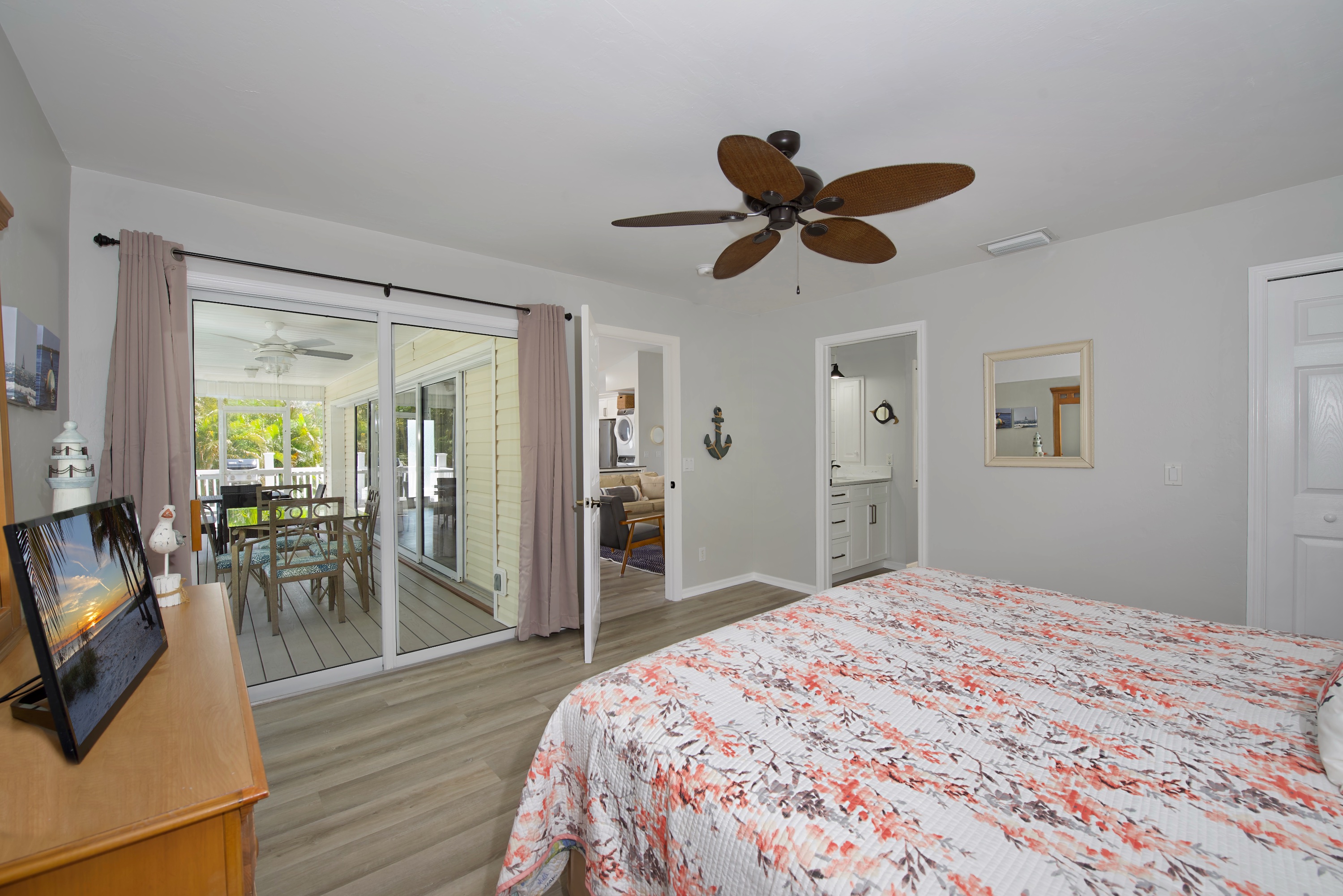 3rd King Bedroom ensuite porch