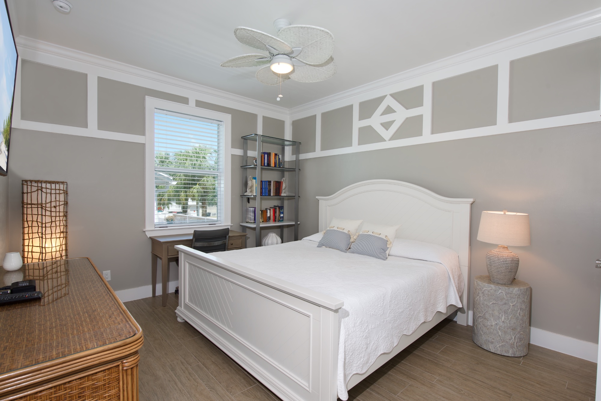 3rd King Bdrm 2nd floor