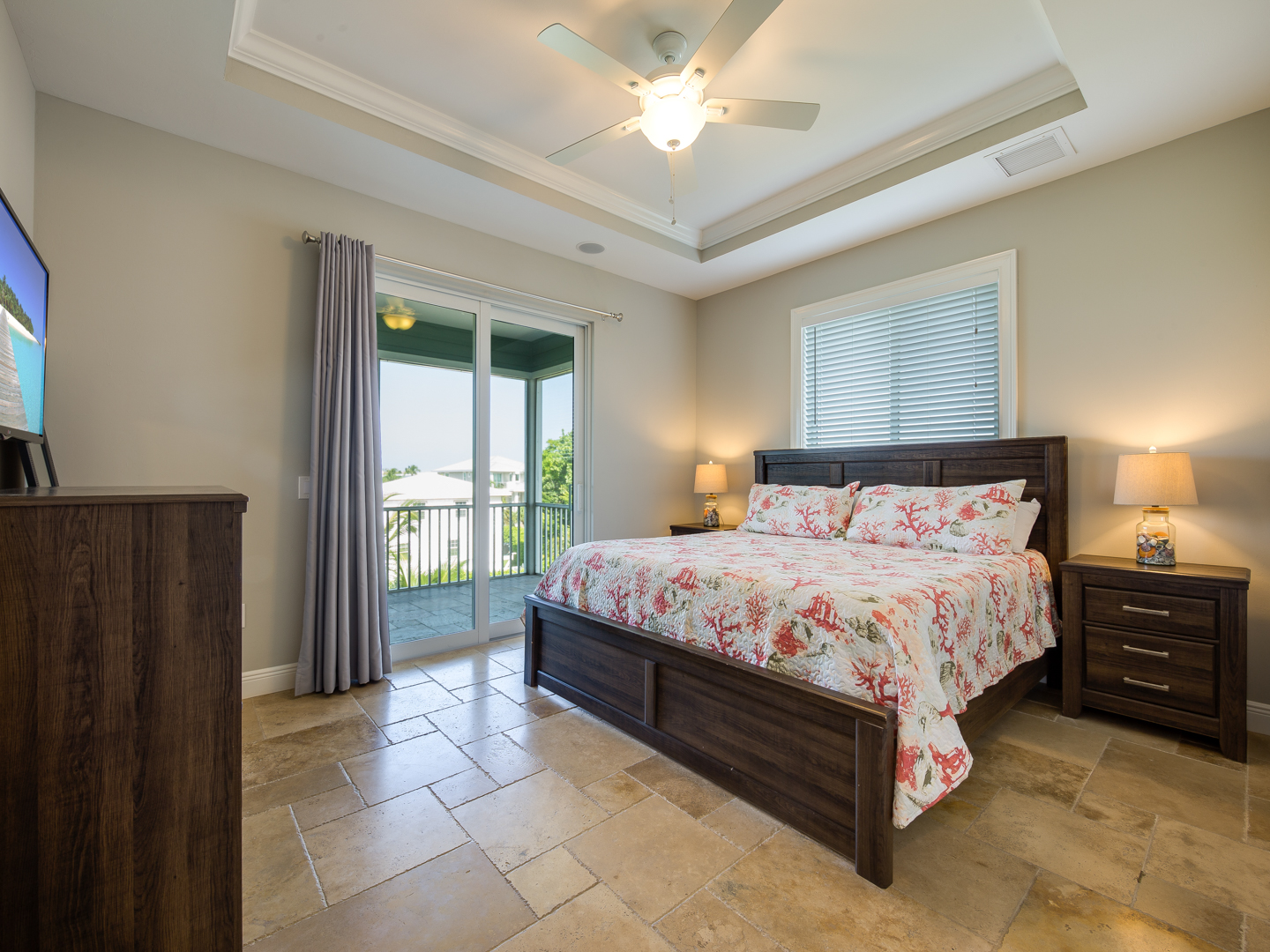 3rd Floor King Bedroom