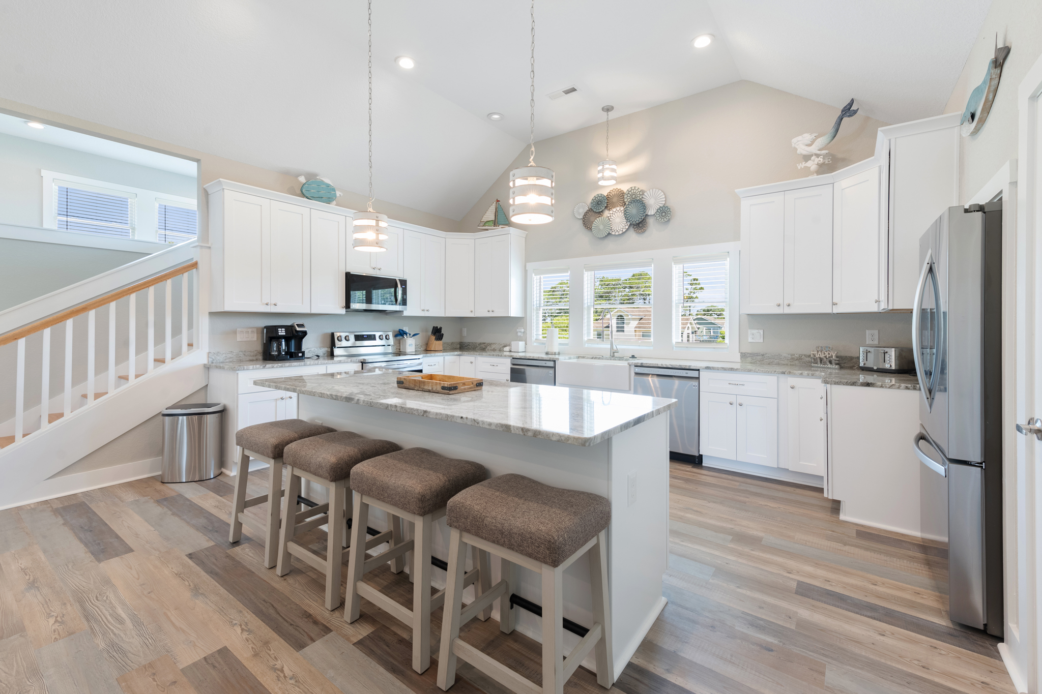 CL592: Three Stooges | Top Level Kitchen