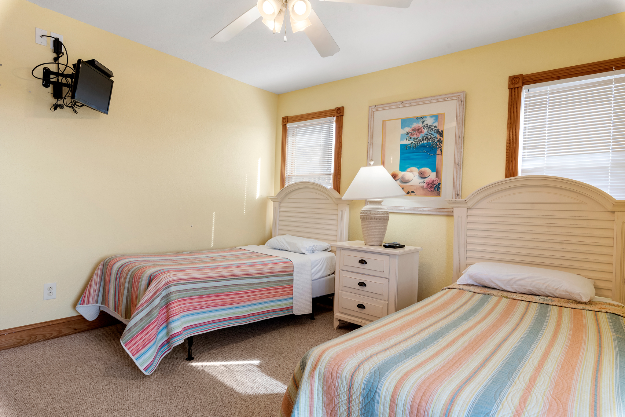 JR50: 400 Feet To The Beach | Mid Level Bedroom 3