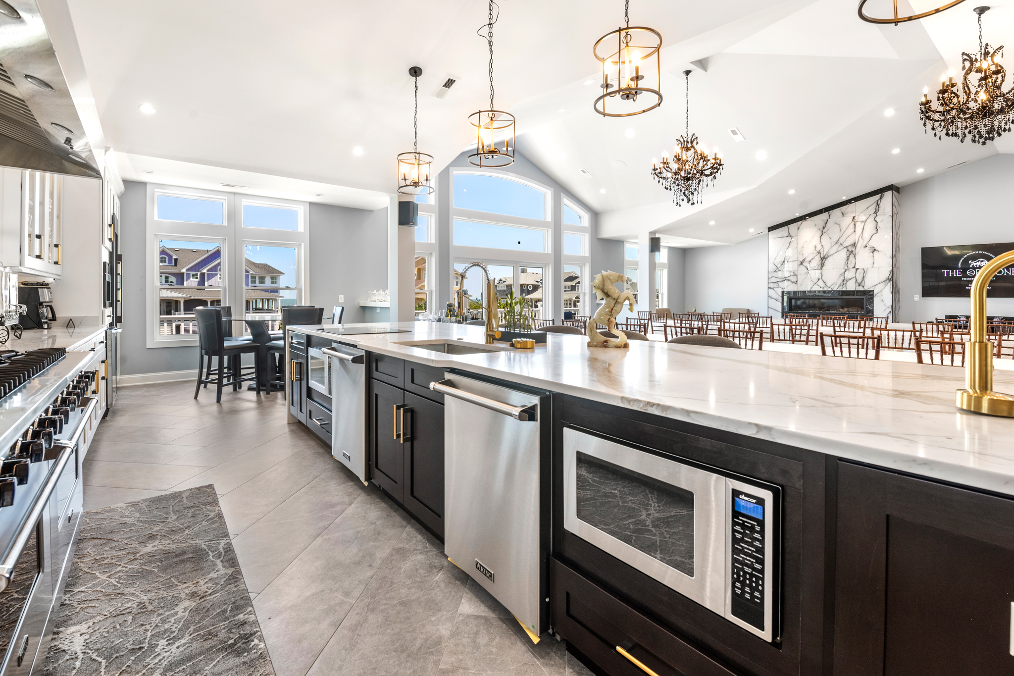 WH786: The OBX One | Top Level Kitchen