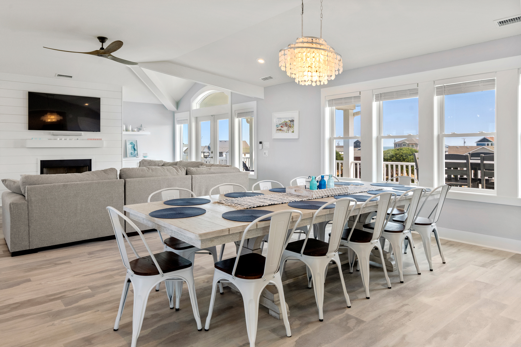 KH5499: Sandy Cheeks in Kitty Hawk | Top Level Dining Area