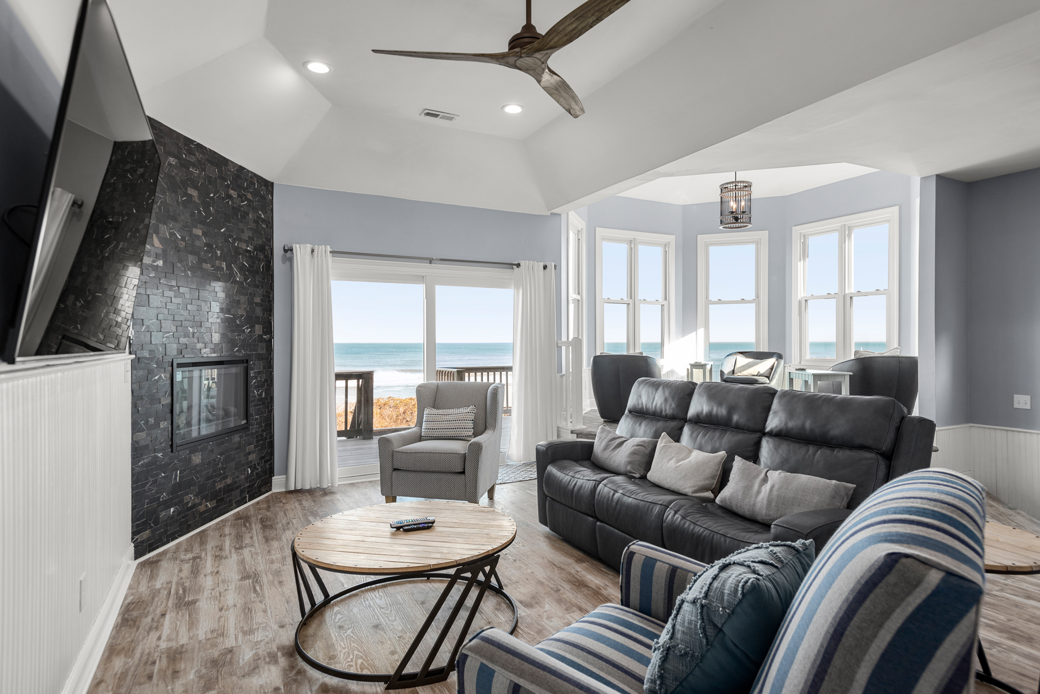 SP2B: Just Beachy | Top Level Living Area