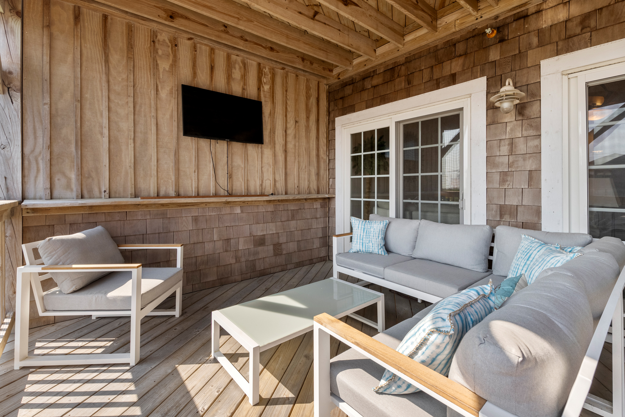 VP302: Bailey's Retreat | Private Deck