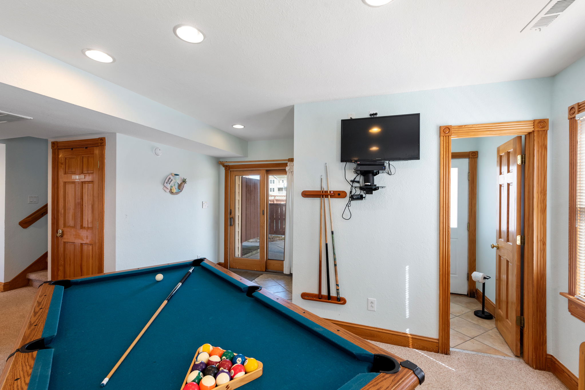 JR50: 400 Feet To The Beach | Bottom Level Rec Room